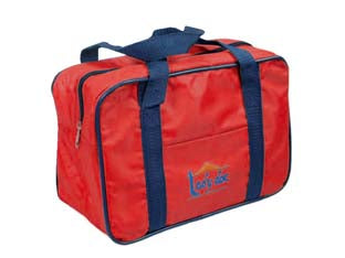 Borsa termica cool mix lt.7 - capacità lt.7, cm.28,5x11,5x19h., esterno nylon 70 denari, interno PVC per alimenti termosaldato isolante mm.5, tasca ester...